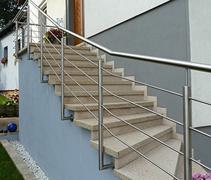 Лестница из термообработанного гранита G682